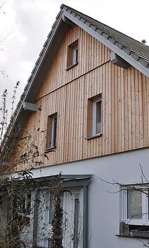 Bild 6 Haus u. Holzfassade Fasssade  Lagerhalle Ortsgang Traufe Giebel