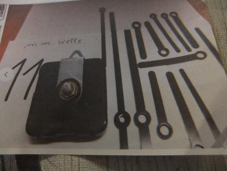 Bild 1 'VERKAUFE QUARZUHRWERK NEU WELLE 4 mm VIELE ZEIGER ALLES NEU