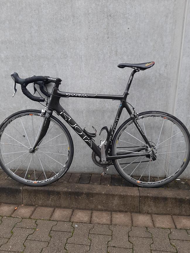 Bild 1 Carbon Rennrad - Herren- schwarz- Kuota - 500eur 