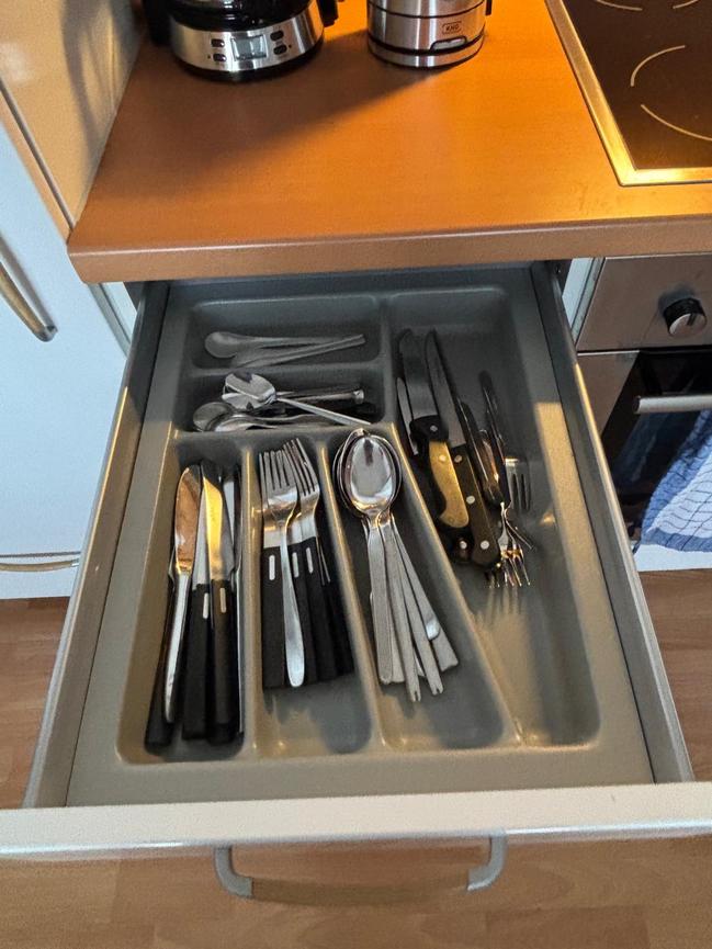Bild 10 Wohnmöbel