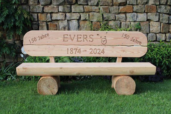 Bild 7 Gartenmöbel aus Lärchenholz mit Gravur. Hochzeitsgeschenk.
