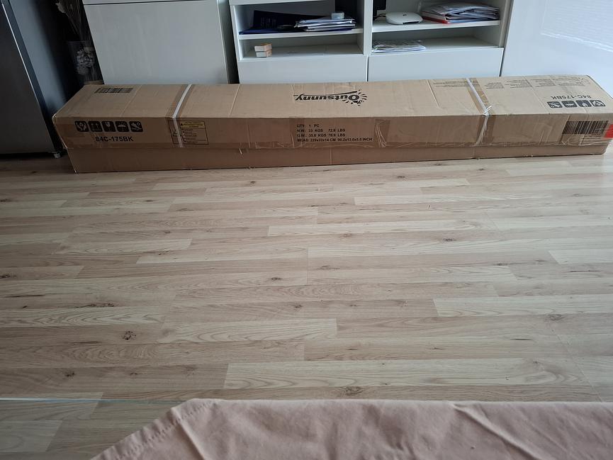 Bild 1 neuwertige Pergola