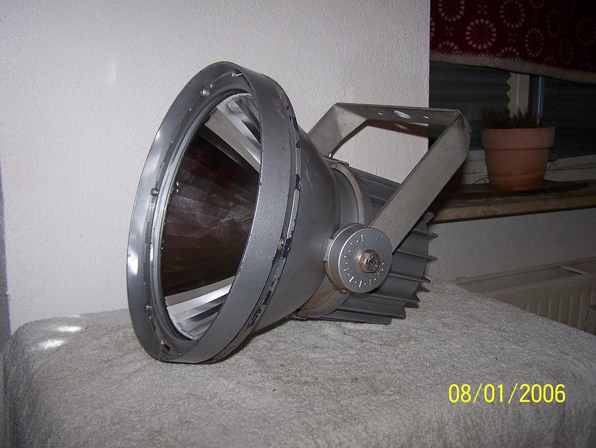 Bild 3 Retro Strahler Bega