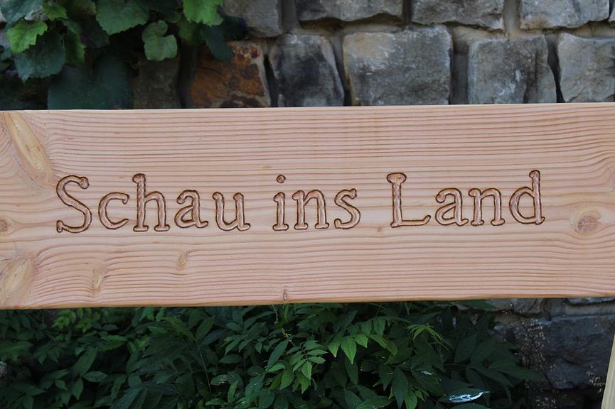 Bild 7 Überdachte Sitzgruppe. Gartenlaube. Gartenlaube. Krongartmöbel.
