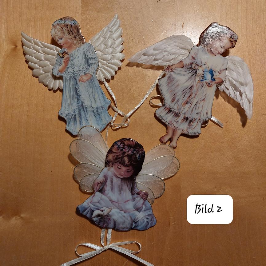 Bild 2 LITTLE ANGELS PORZELLAN MIT NUMMERN UND EDELSTEIN ANHÄNGER