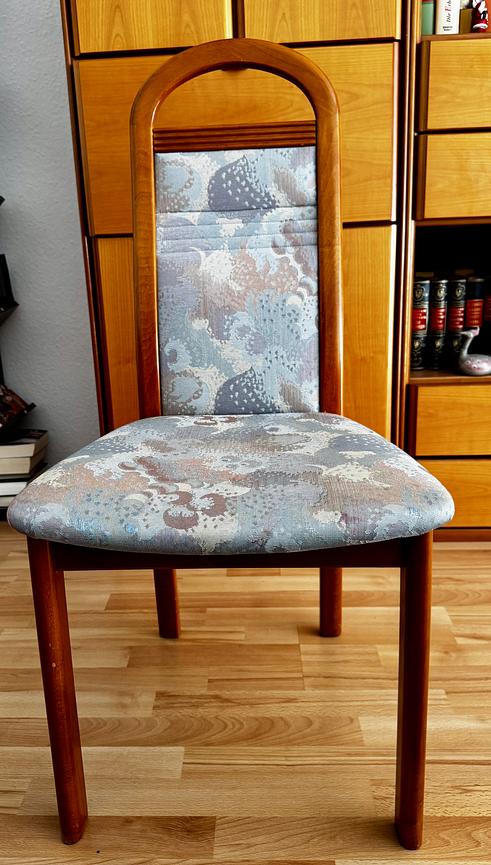 Bild 1 4 Stühle für Selbstabholer in Gelsenkirchen