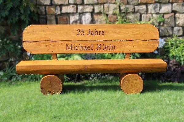 Bild 1 Holzbank mit Gravur. Jubiläumsgeschenk. Hochzeitsgeschenk.