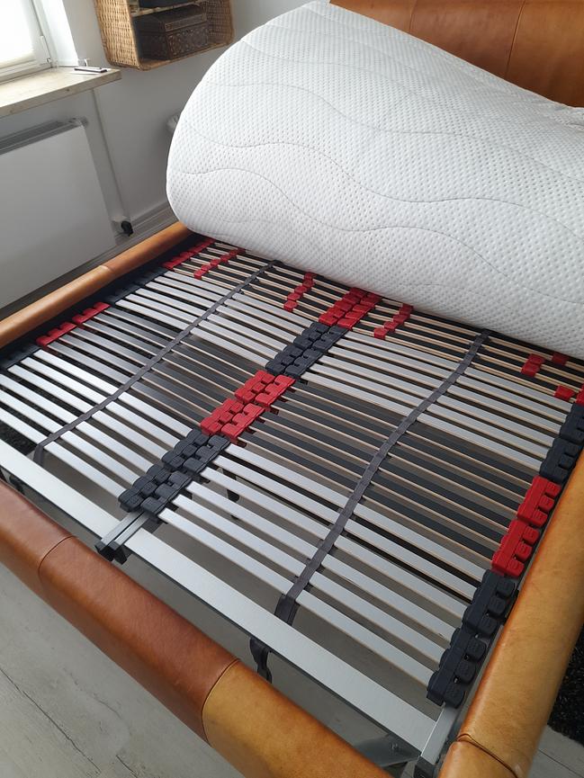 Bild 2 Bett (Liegefläche 140x200) zu verkaufen