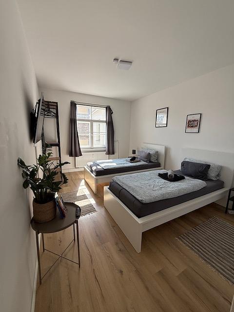 Bild 1 4 Wohnungen für WG geeignet - möblierte Wohnung - alles inklusive!