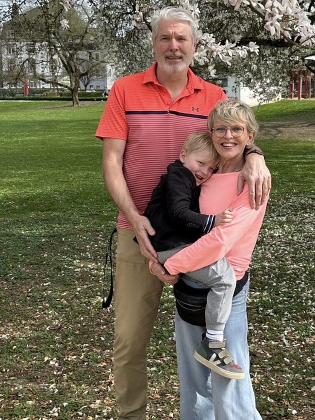 Bild 1 Wir ( pensioniertes Lehrerehepaar) bieten Deutsch Einzelunterricht ( individuel)