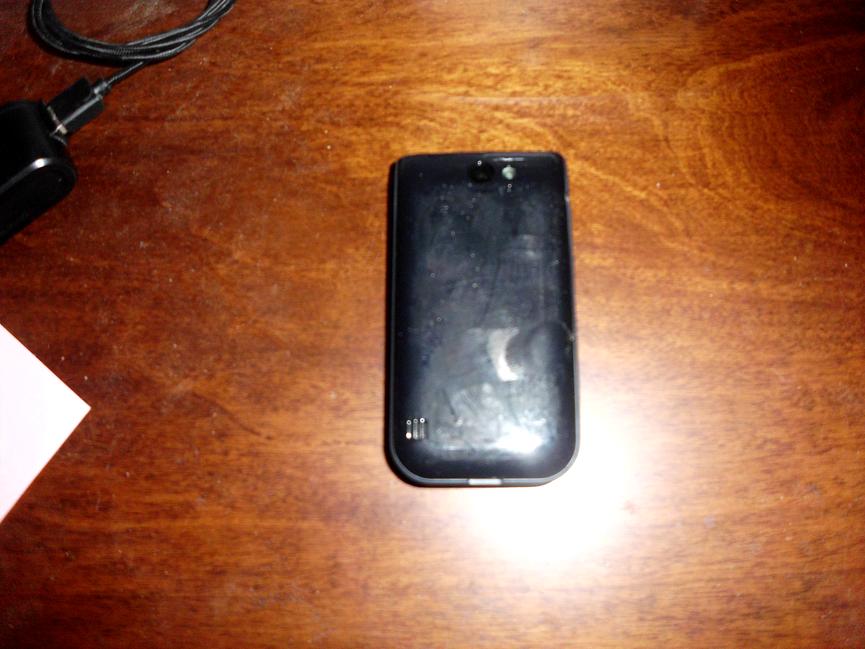 Bild 8 Ich gebe ein unbenutztes Nokia 2720 Dual-Tasten-Handy mit 2Gin Schwarz ab.