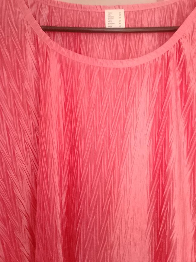 Bild 2 Shirt Rose Größe 54.  6 Euro!