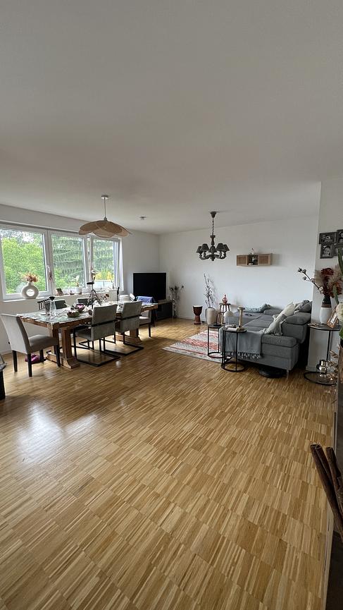 Bild 1 Zwischenmiete für vollmöbilierte Geschmackvolle 3-Raum-DG-Wohnung mit Einbauküch