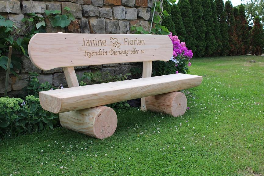 Bild 10 Baumbank aus Lärchen/ Douglasien holz. Massivbank. Holzbank. Gartenbank.