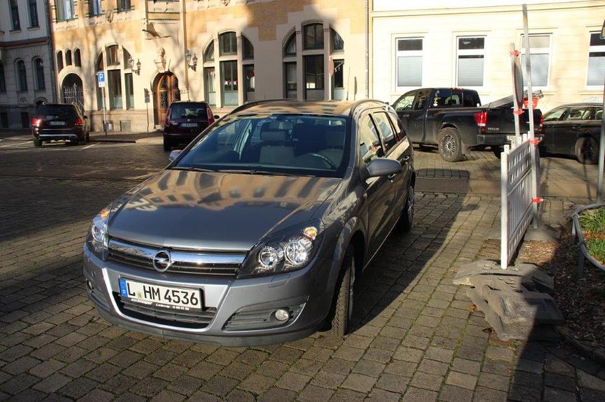 Bild 2 Auto Opel Astra H Caravan abzugeben, Lpz. (mit Sommerrädern extra)