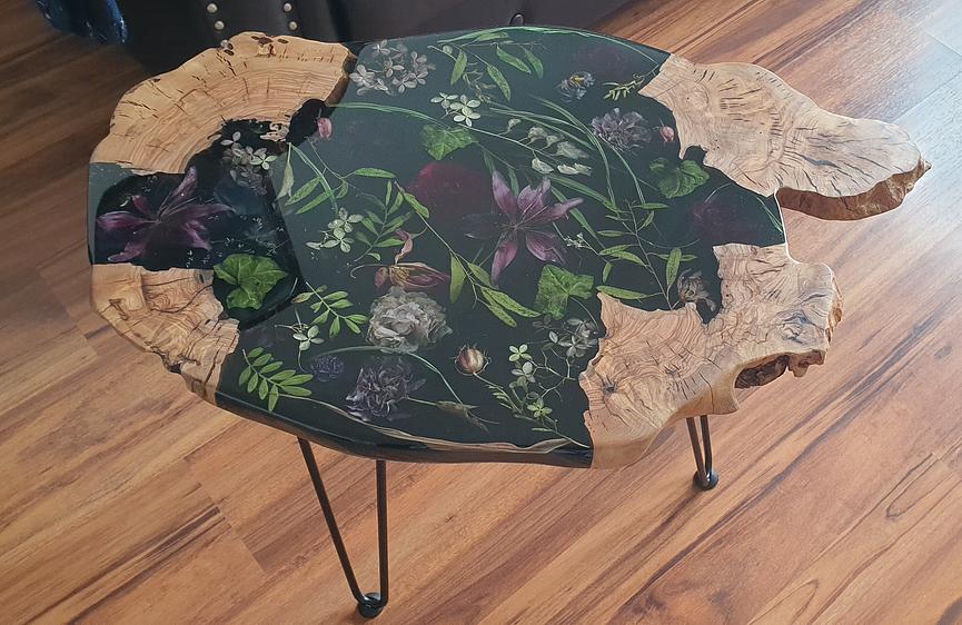 Bild 1 Design-Beistelltisch