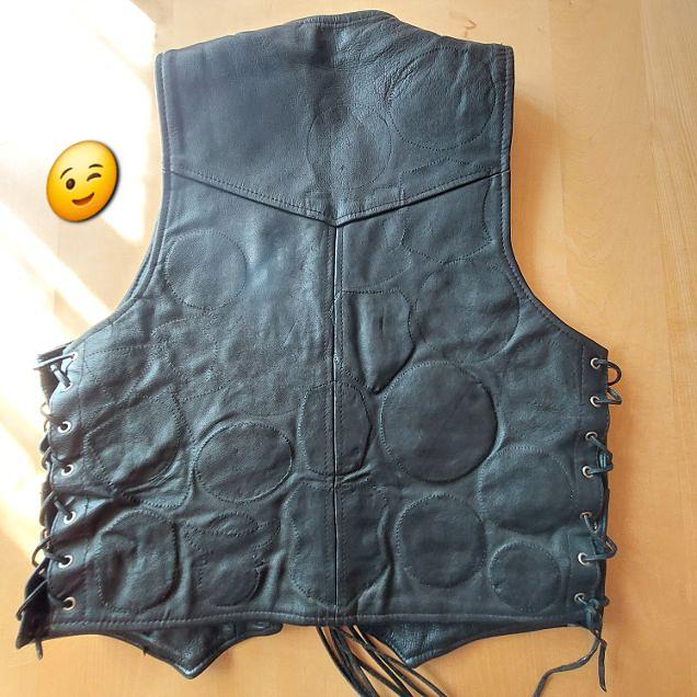 Bild 5 LEDER UND JEANS KUTTEN - PATCHES BIKER ROCKER MC MF GEBRAUCHT