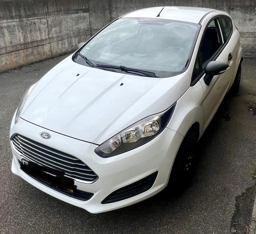 Bild 2 Ford Fiesta 2015 TÜV bis 04/27 sehr gute Zustand