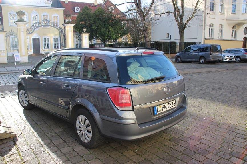 Bild 3 Auto Opel Astra H Caravan abzugeben, Lpz. (mit Sommerrädern extra)