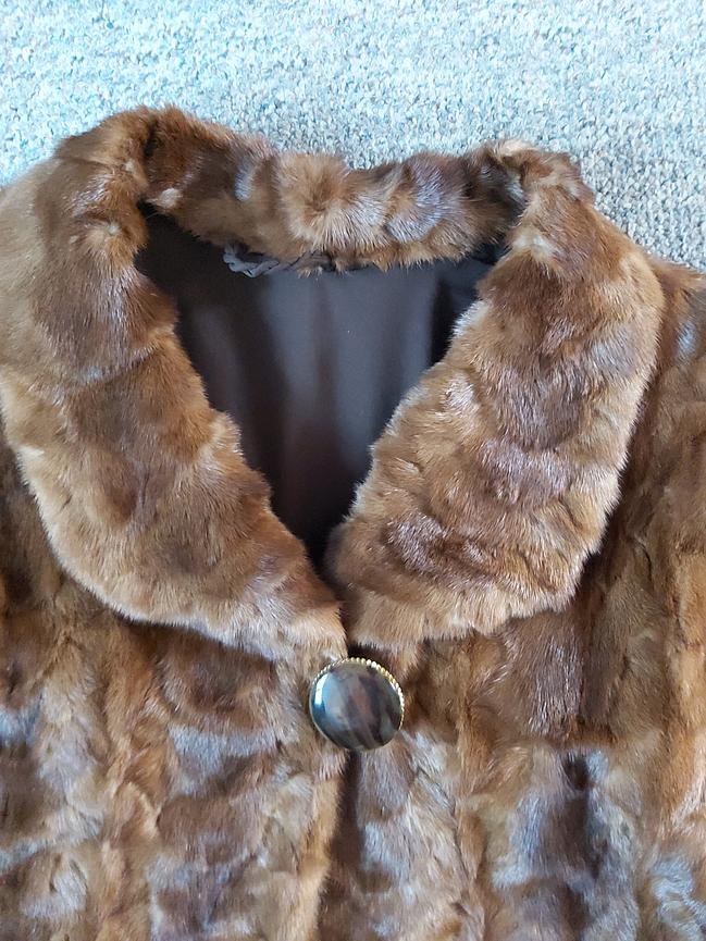 Bild 3 Pelzmantel zu verkaufen!