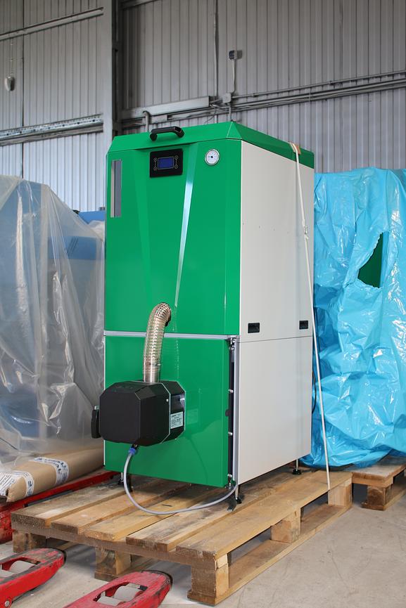 Bild 2 Pellatron 25kW – Moderner Pelletkessel