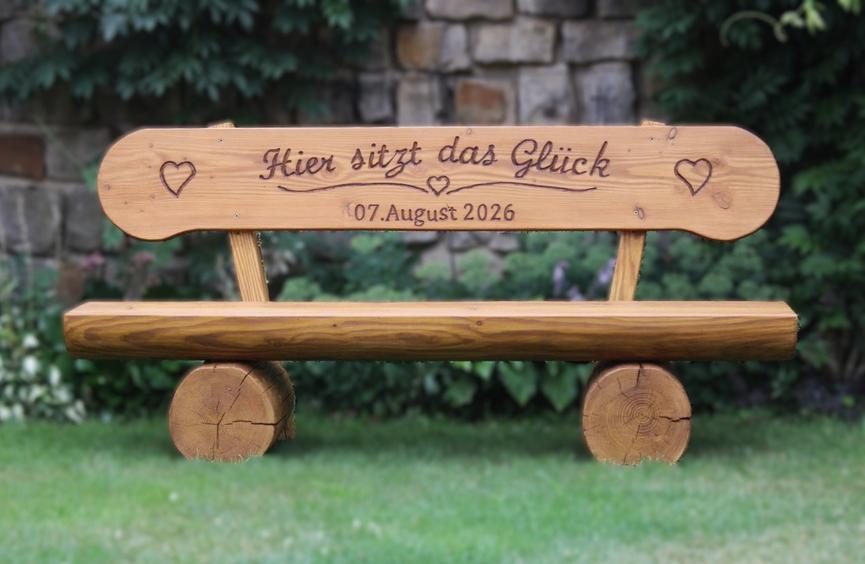 Bild 1 Eine personalisierte Gartenbank mit Anschrift