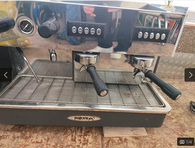 Bild 4 Espressomaschine 2-Gruppig
