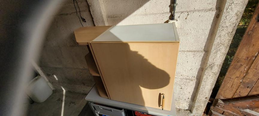 Bild 2 Eckschrank 
