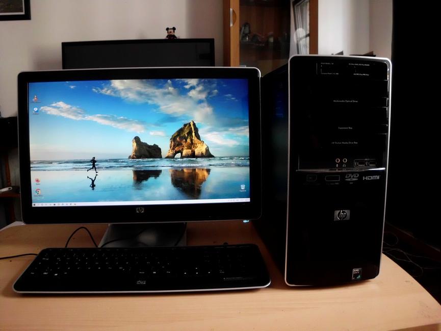 Bild 1 gebe hier komplett HP-PC mit Monitor, Maus und Tastatur ab.zu geben günstig
