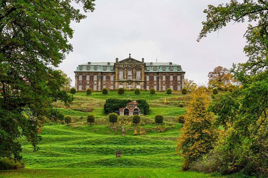Bild 1 Ein Schloß tausend Möglichkeiten