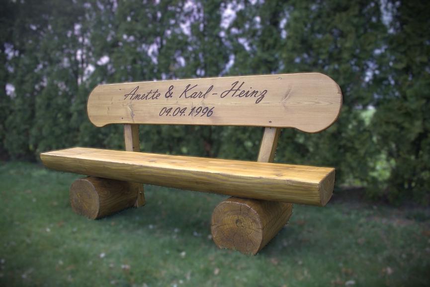 Bild 1 Gartenbank mit Gravur. Holzbank. Hochzeitsgeschenk.