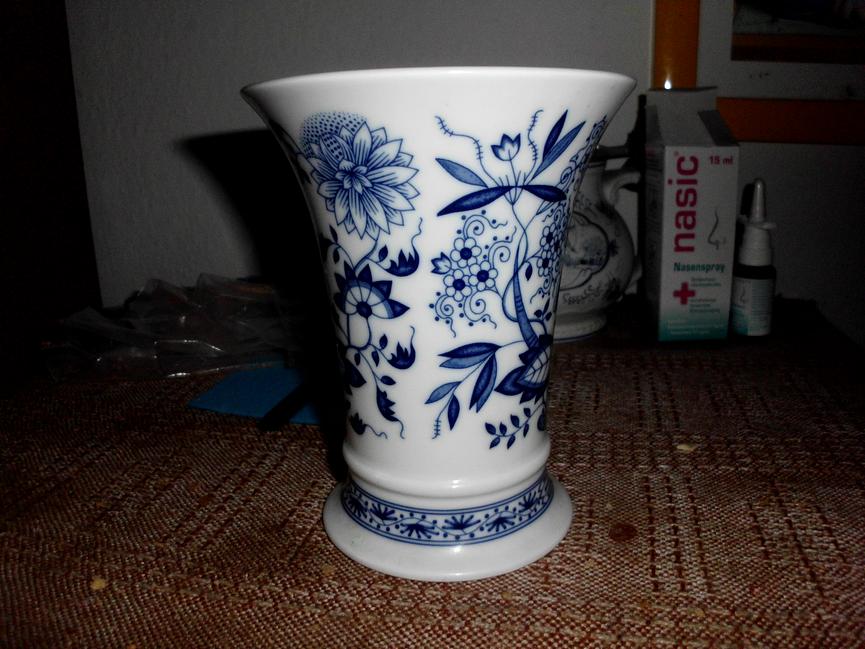 Bild 3 Wunder schöne blumen vase von hutschenröder abzugeben nur 8euro