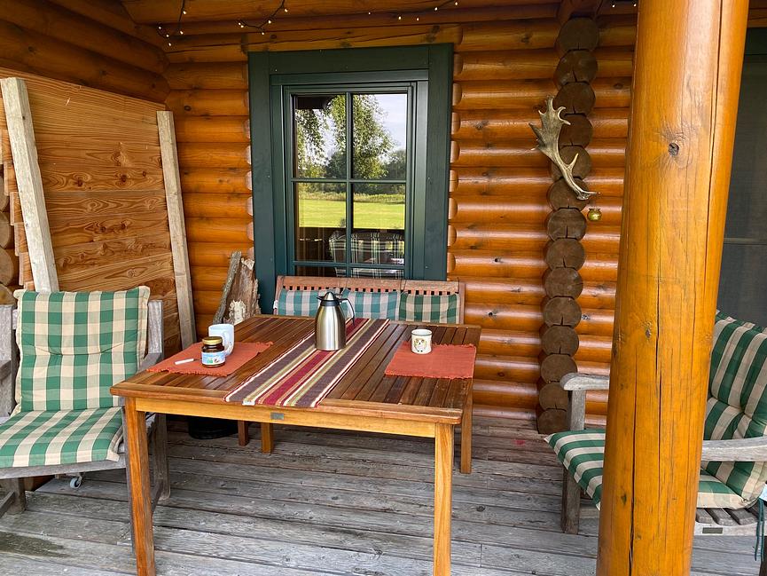 Bild 1 KANADISCHES BLOCKHAUS (FERIENHAUS) AM WALDRAND - LK ROW