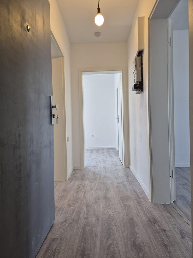 Bild 4 kernsanierte 3-Zimmer-Wohnung Diese attraktive Wohnung liegt in Steinb0hl