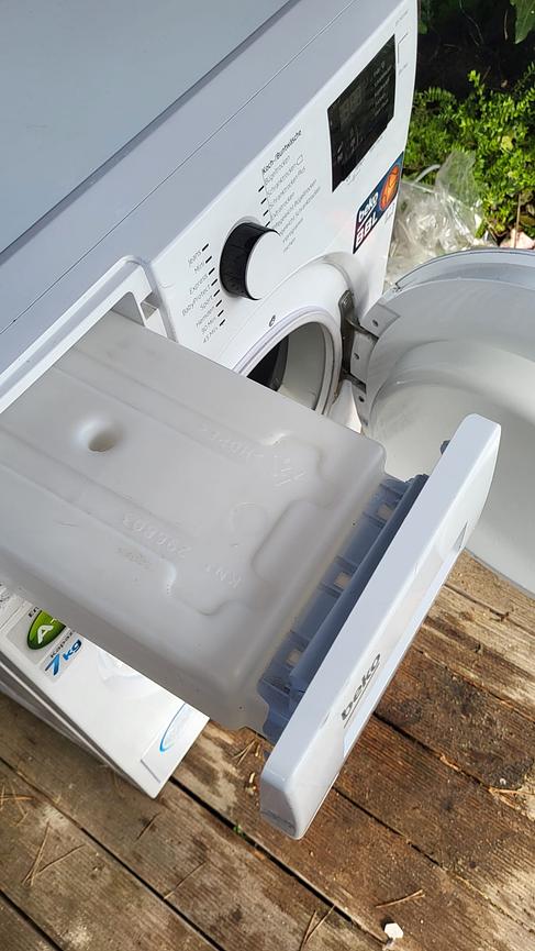Bild 2 Kondens-Trockner Marke Beko
