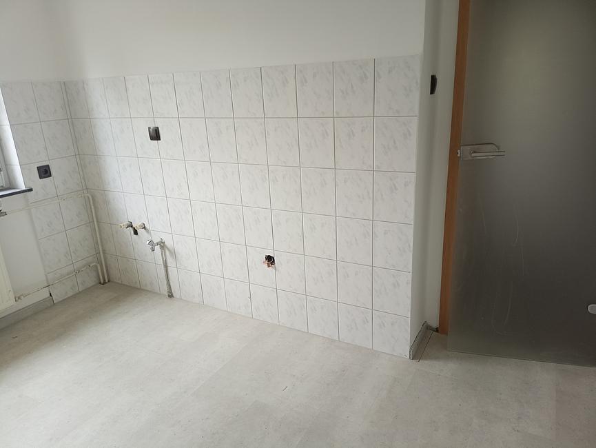 Bild 2 100 m² Wohnung an Nichtraucher/in /Ehepaar in Elze zu vermieten.