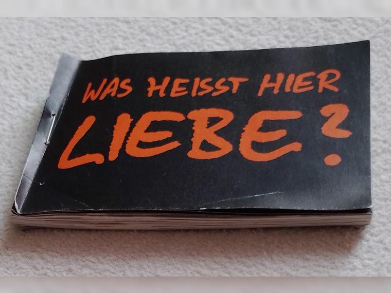 Bild 1 Programmheft WAS HEIßT HIER LIEBE ? Kinder- und Jugendtheater Rote Grütze 1978