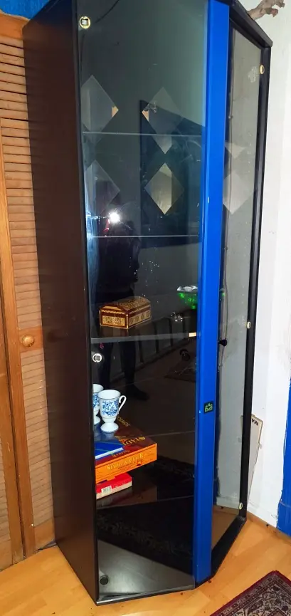 Bild 1 Große SchrankVitrine, Glasvitrine an Selbstabholer abzugeben