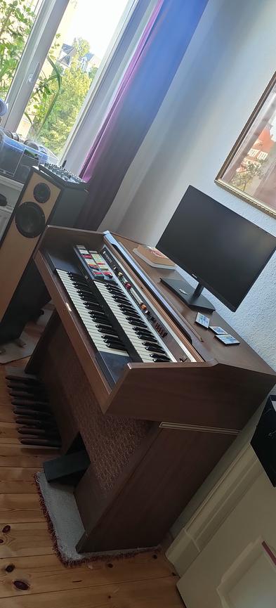 Bild 2 Hammond Orgel ZU VERSCHENKEN in Leipzig Connewitz