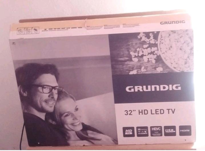 Bild 1 Grundig 32 GHB 5740 BK HD LED Fernseher, Als Ersatzteil/defekt