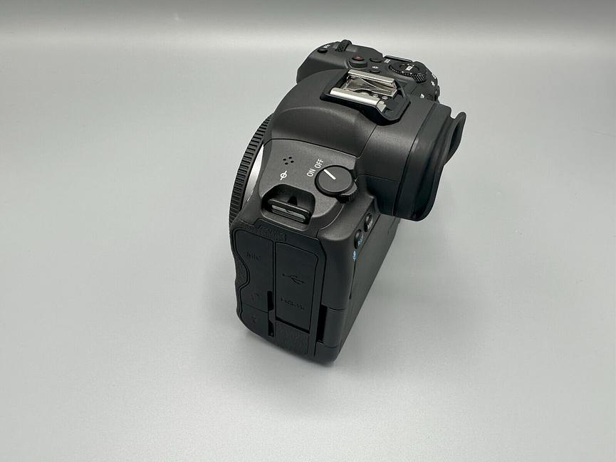 Bild 1 Canon EOS R5 Systemkamera