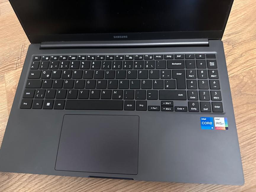 Bild 3 Samsung Galaxy Book2 15" i5, 8gb Ram, 512GB Speicher, Graphite