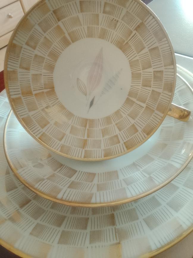 Bild 6 5 Sammeltassen als Gedeck 50 Euro!