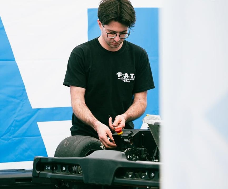 Bild 4 Wir suchen Mechaniker für Elektro-Rennkarts
