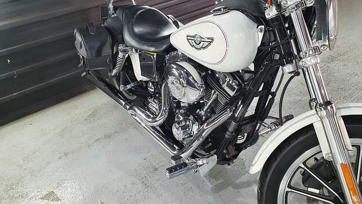 Bild 2 Harley Davidson 2003