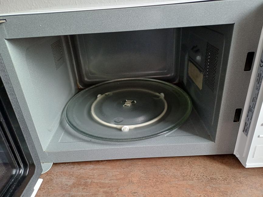 Bild 3 Verkaufe Backofen und Mikrowelle