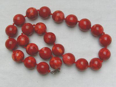 Bild 3 Korallenkette im eleganten klassischen Design