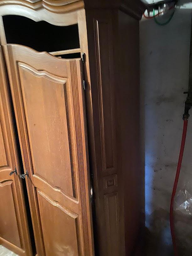 Bild 2 Kleiderschrank Holz geschenkt zur Abholung