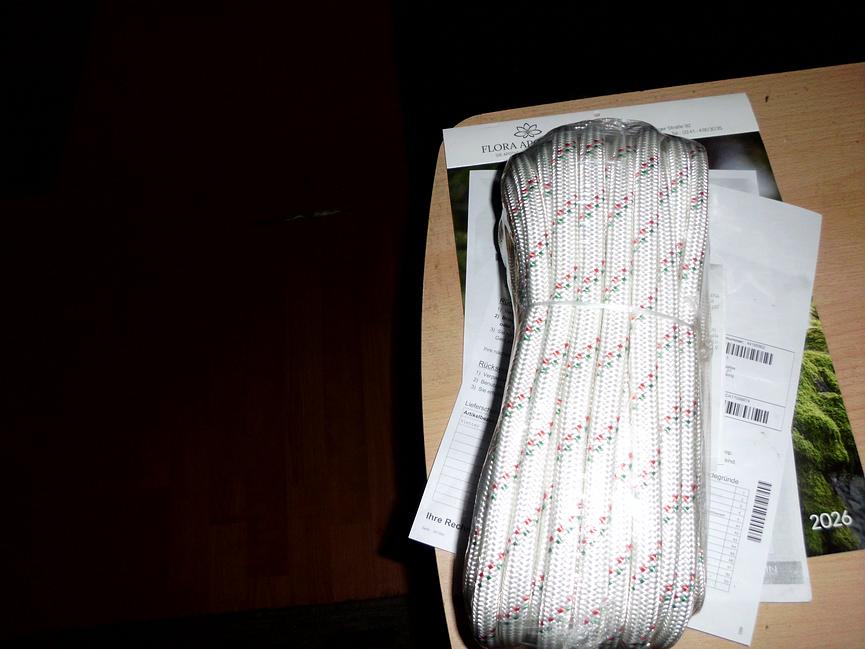 Bild 2 ich möchte diese  unbenutzte anklerleine ab  geben