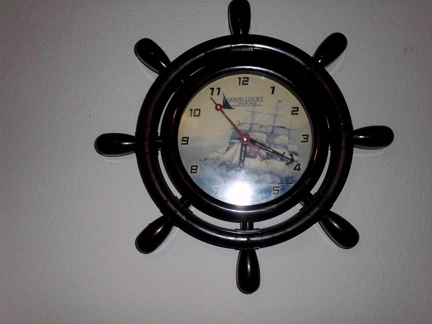 Bild 1 gebe hier eine schöne wohnzimmer wand uhr ab nur für 5euro